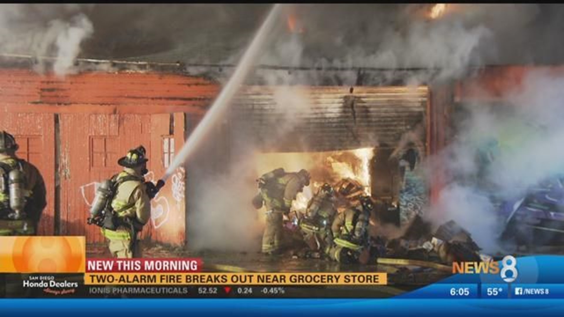 Two-alarm fire breaks out near grocery store in Logan Heights | cbs8.com