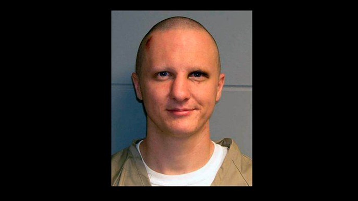 AP source Loughner would get life in shooting