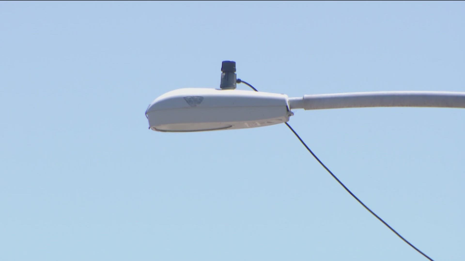 The proposal to move forward comes three years after privacy concerns and cost overruns forced the city to discontinue its first attempt at Smart Streetlights.