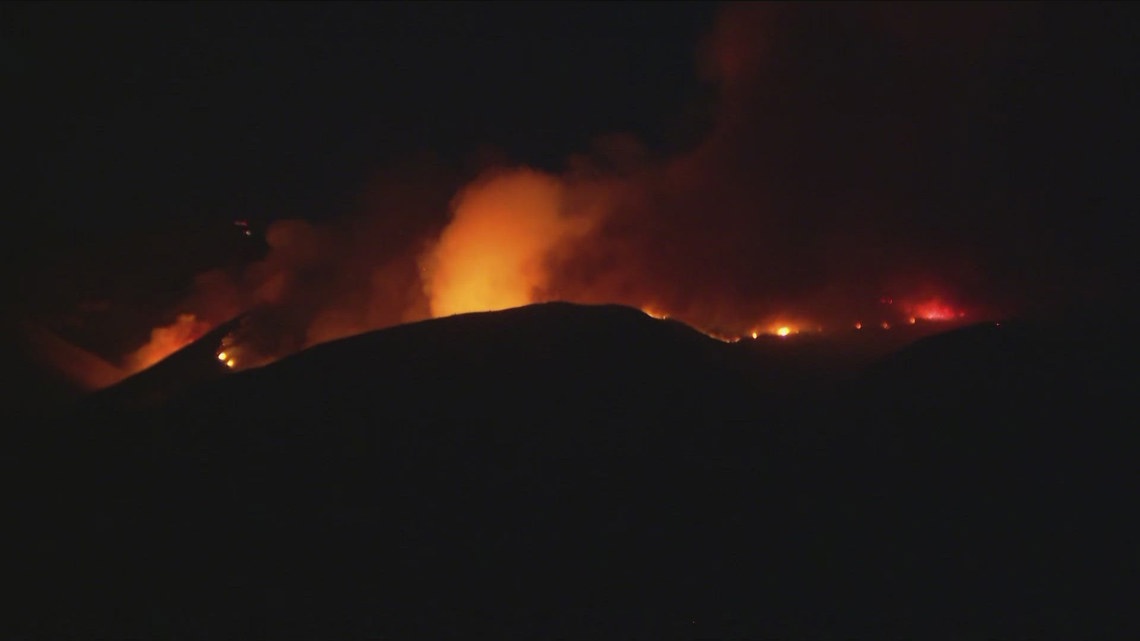 Border 2 Fire 6 PM update | Wildfire in Otay Mountains continues to grow