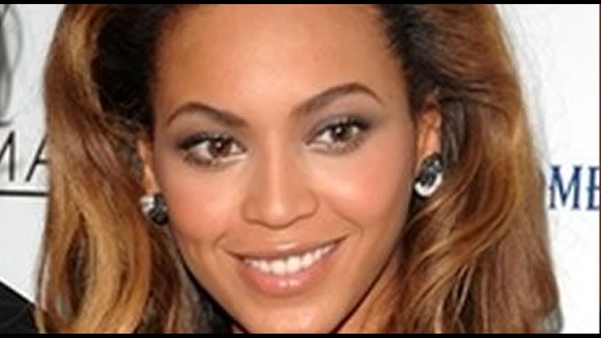 Beyonce To Sing 'At Last' For The Obamas(01)