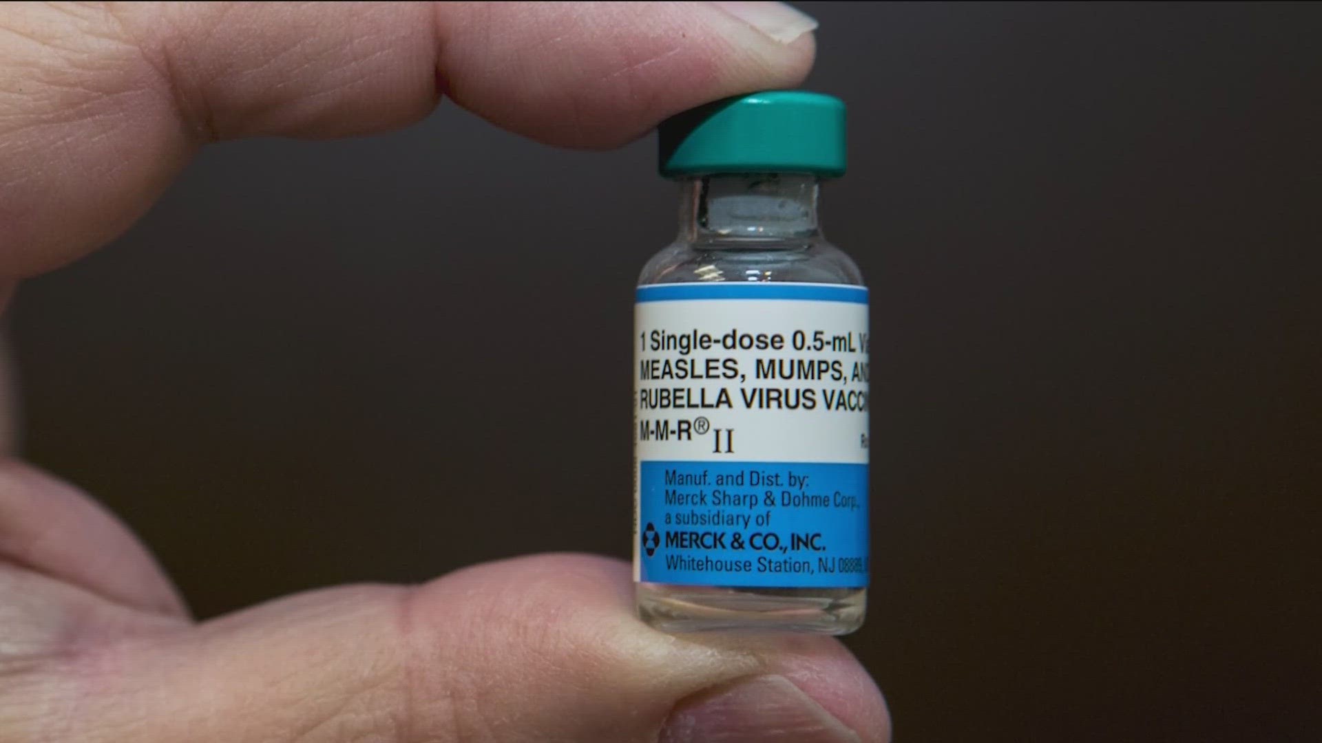 Early symptoms include fever, cough, runny nose and red eyes, with a red rash usually appearing one to four days after early symptoms appear.