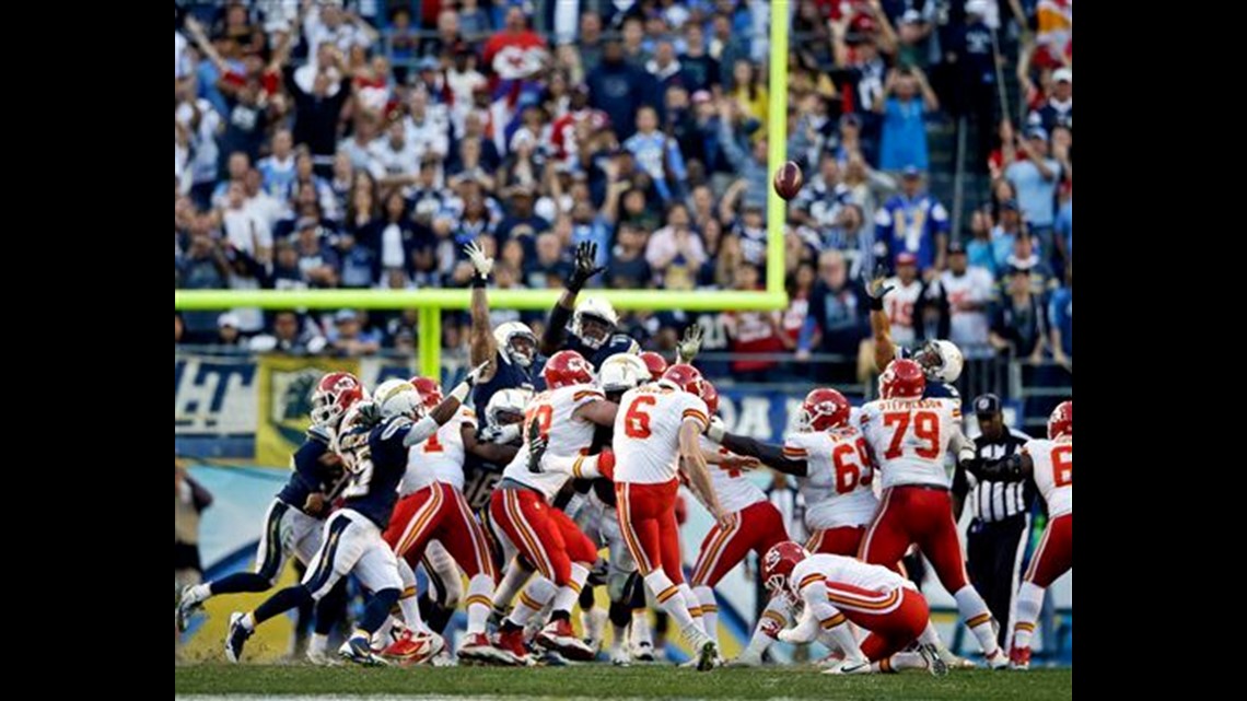 NFL says officials erred on KC's missed field goal