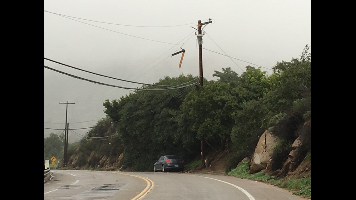Lakeside car crash causes electrical outage, cancellation of El Capitan