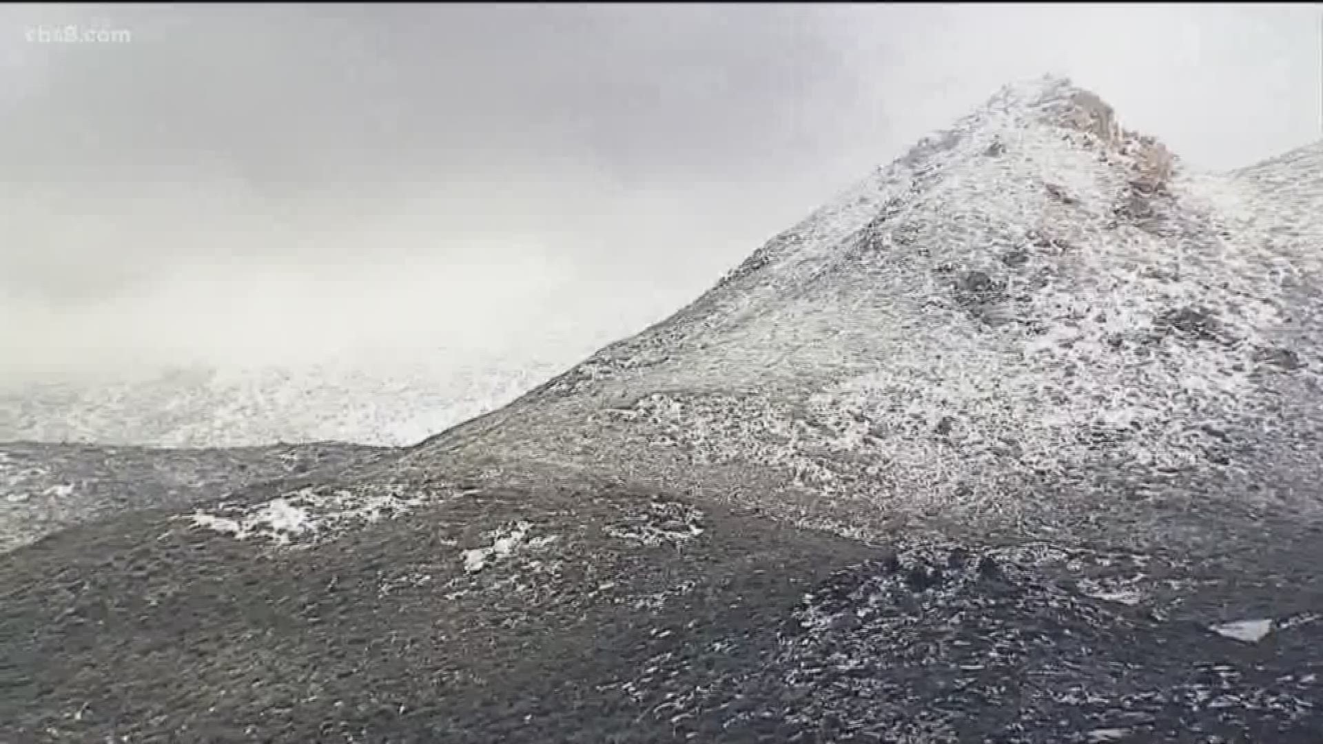 The wet weather is making for some fresh powder snow at San Diego mountains that had crowds of families headed up to Julian and Mt. Laguna.