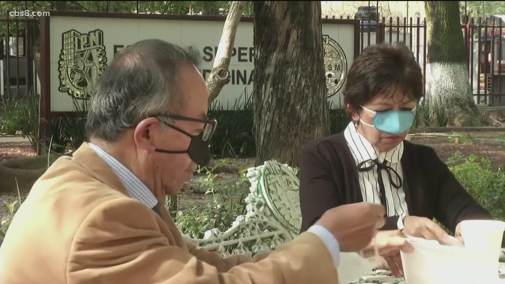 Researchers in Mexico unveil nose-only COVID-19 mask for use while