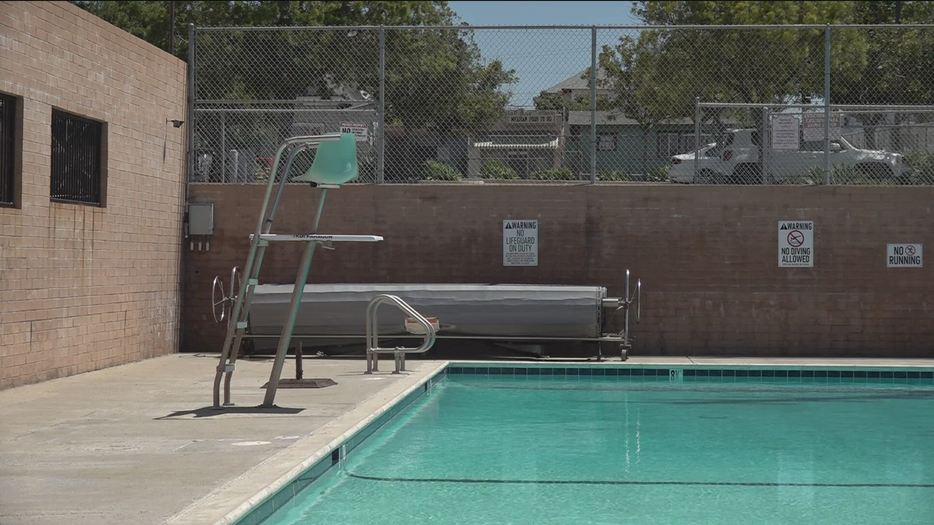 "We just need one lifeguard, just one," said Executive Director Rachael Ortiz. As a heatwave approaches families are upset the pool isn't open.