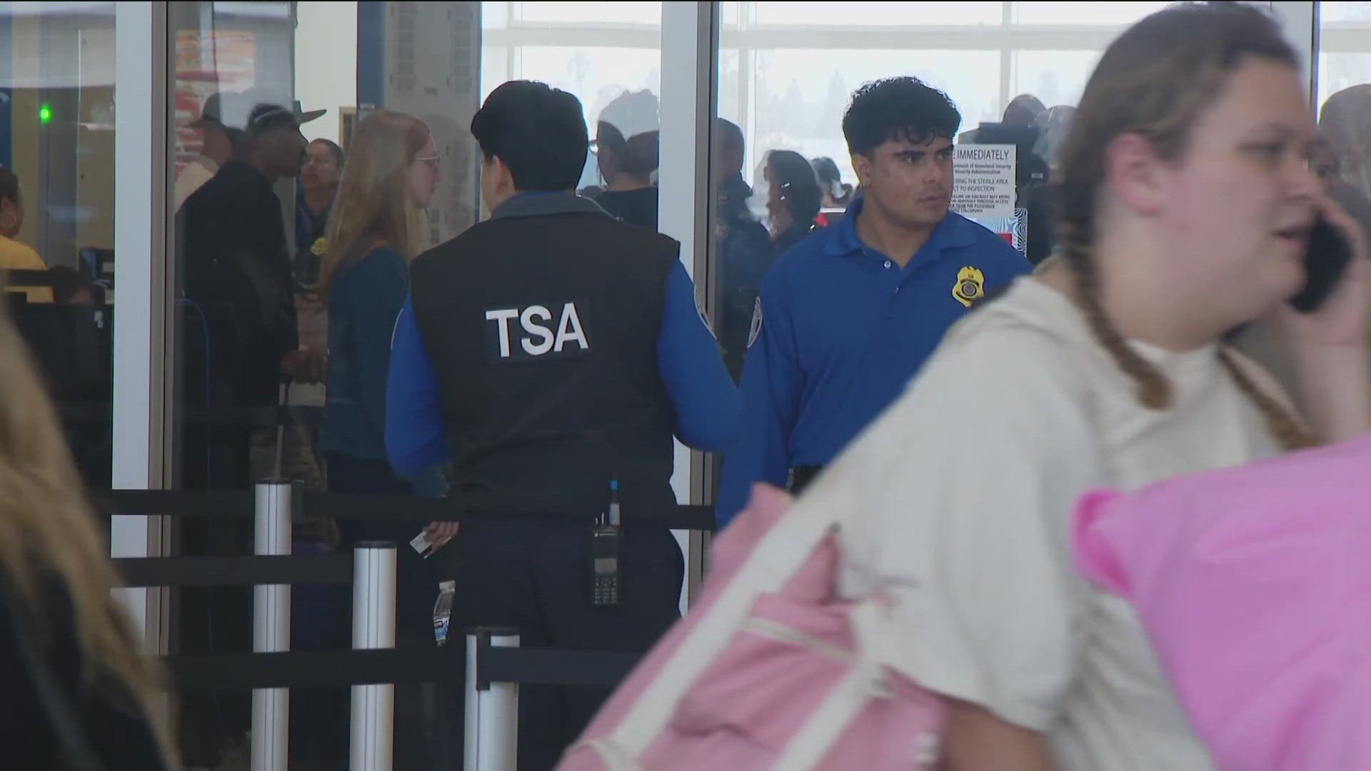 Most TSA workers got first paycheck in weeks on Monday, signaling ...