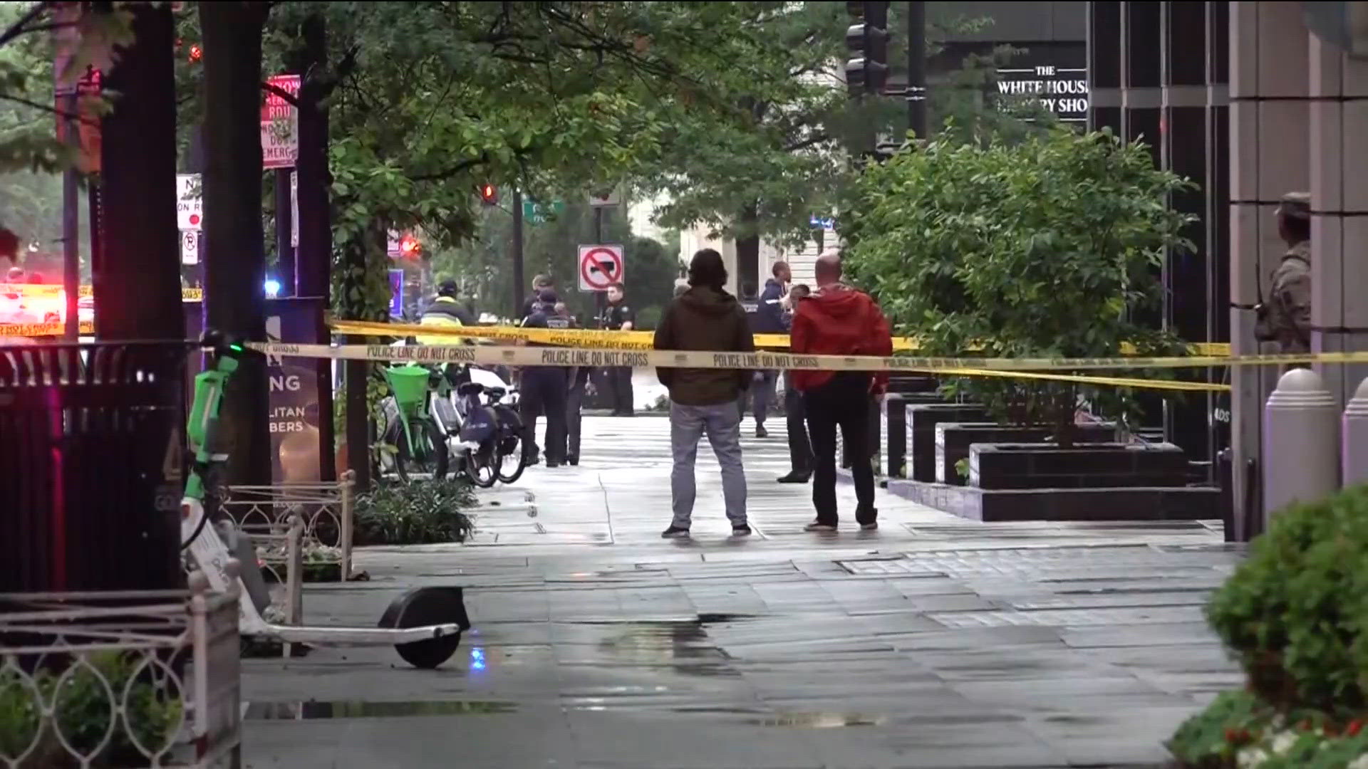 Gunman killed by Secret Service outside White House | cbs8.com