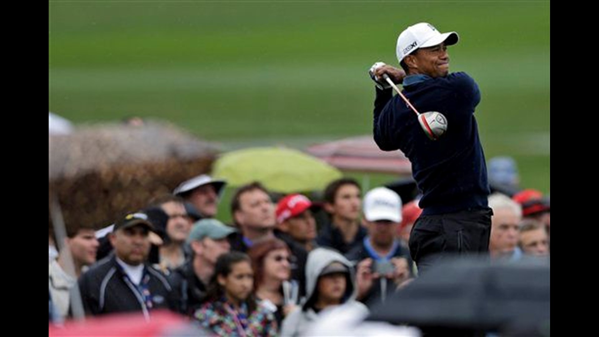 Woods atop the leaderboard at Torrey Pines