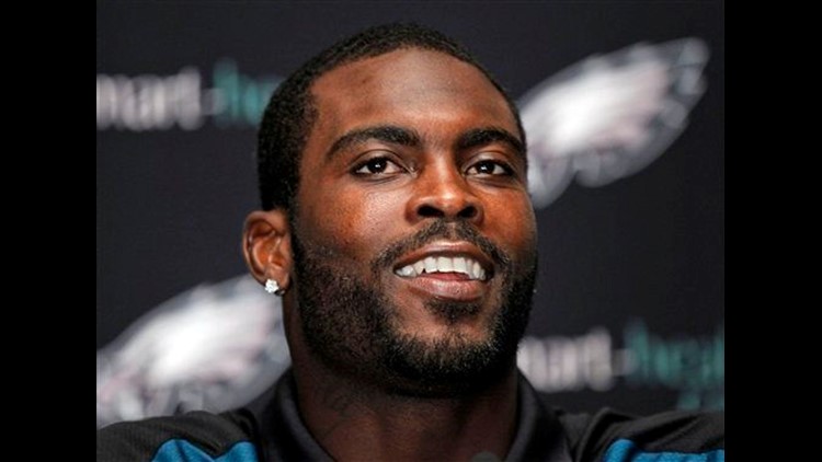 Vick facing Falcons for 1st time as Eagles starter - The San Diego