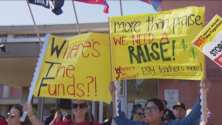 San Diego Unified teachers demand higher pay, better working conditions