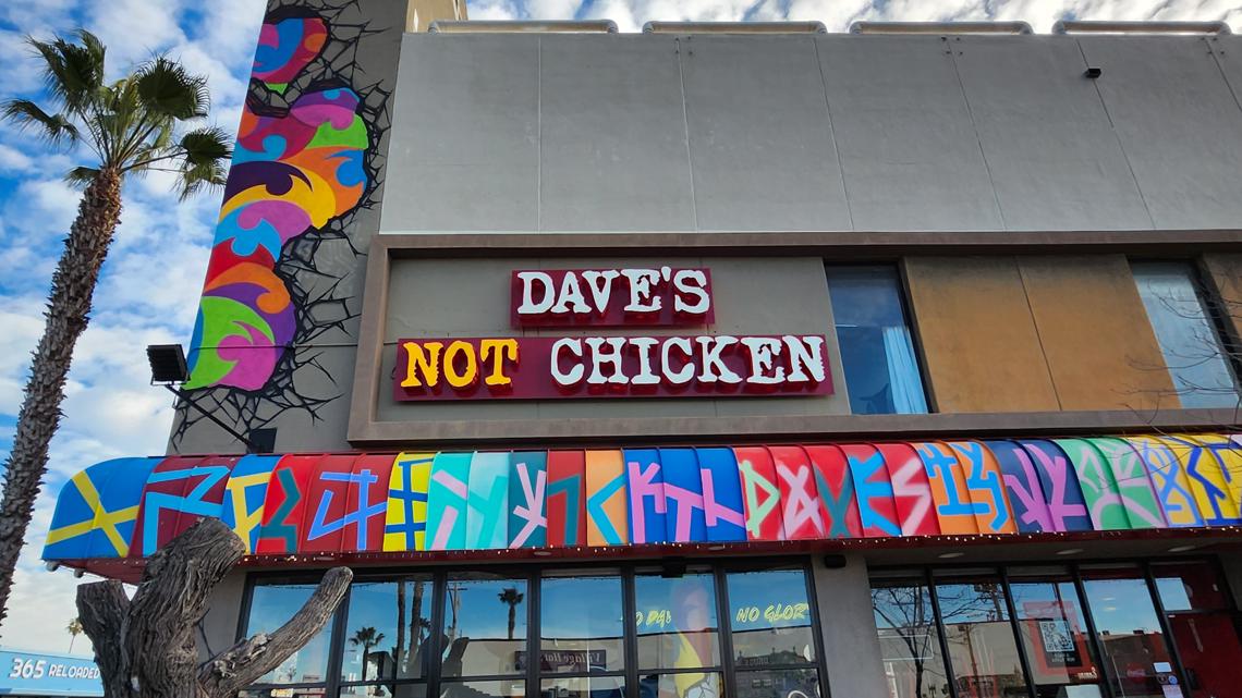 Dave's Hot Chicken in San Diego adds vegetarianfriendly sandwich