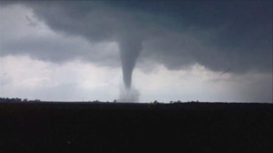 Severe weather slams Midwest