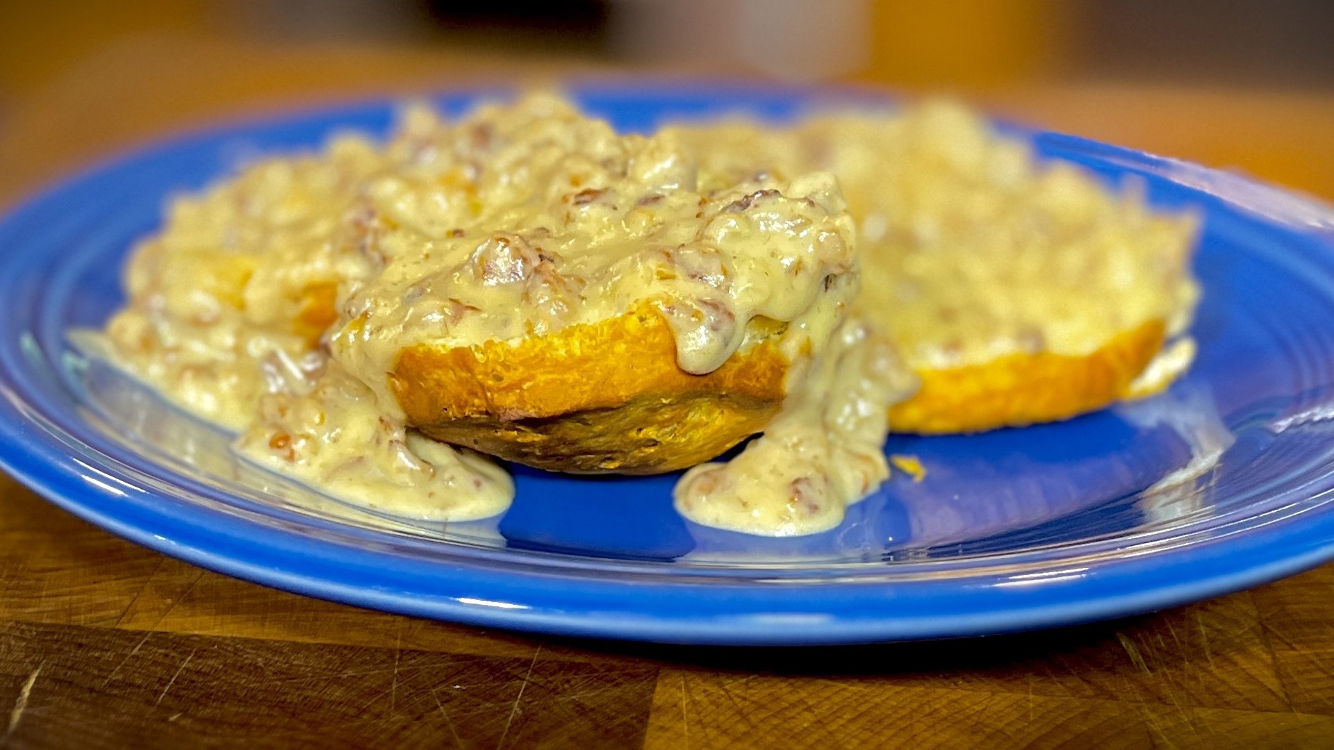 In this Cooking with Styles, Shawn share his delicious take on Biscuits and Gravy.