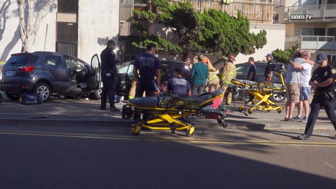 2 people killed, 5 people hurt in Mission Beach car crash