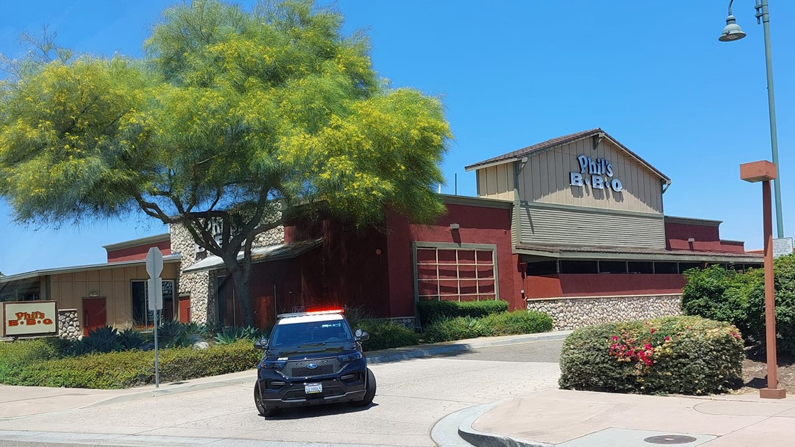 Bomb threat forces Phil's BBQ in Santee to evacuate restaurant - Vimarsana News