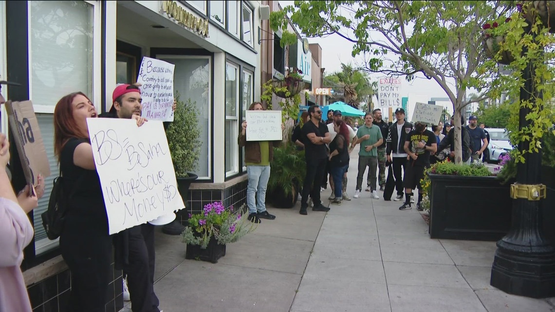 Restaurant workers call on former employer to 'pay up'