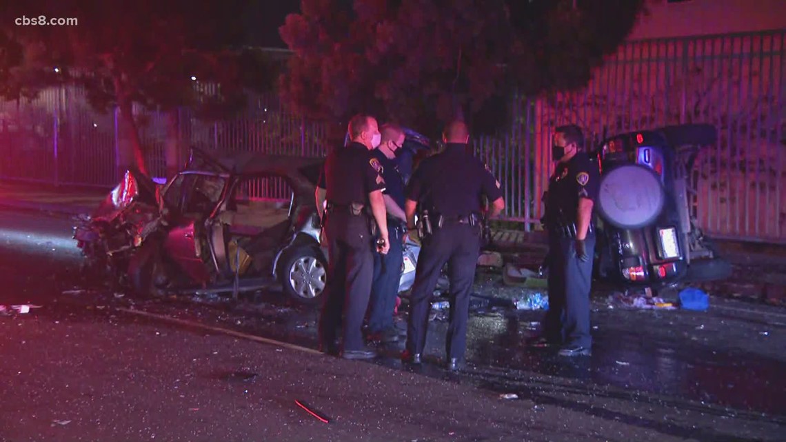Man driving wrong way slams head-on into SUV, both drivers seriously ...