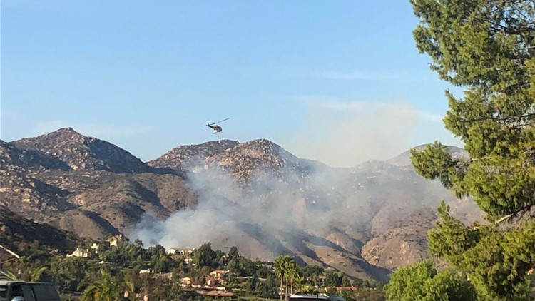 Crews battle brush fire in Lakeside | cbs8.com