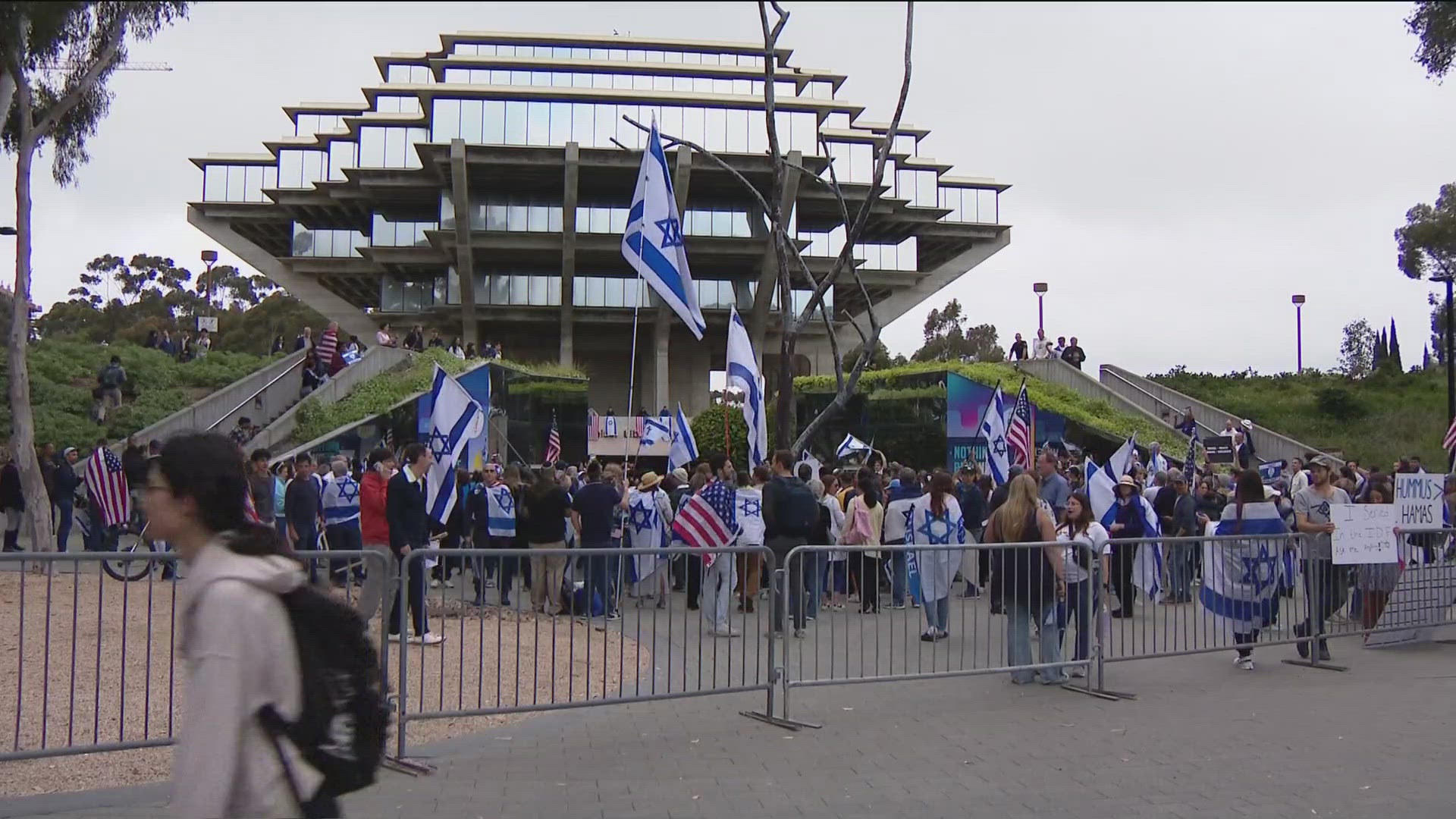 Pro-Israel and pro-Palestinian groups spoke out at UC San Diego just before the son of a Hamas co-founder took the stage to speak on campus.