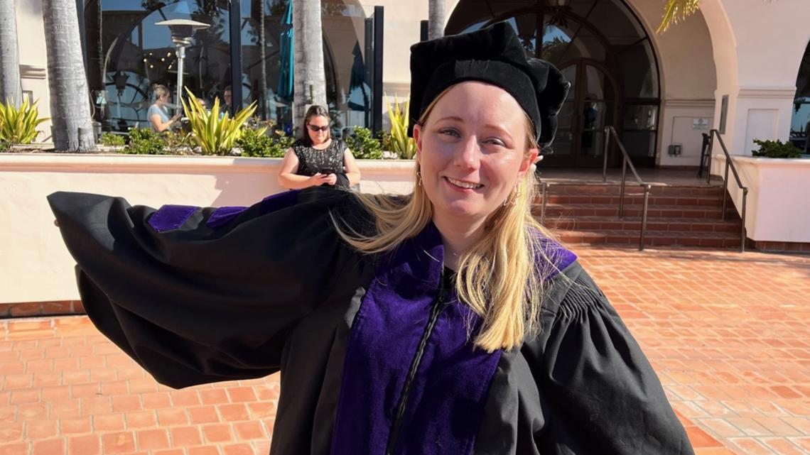 Previously homeless teen graduates law school