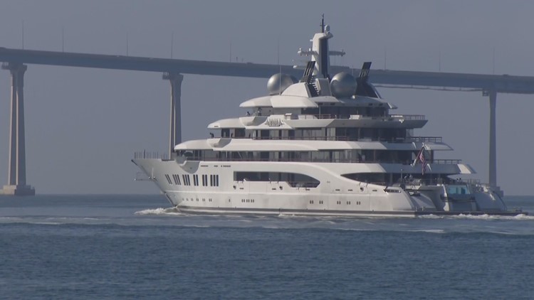 Russian superyacht docked in San Diego costs $1M a month | cbs8.com