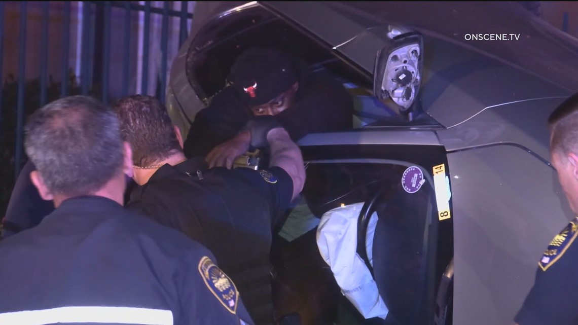 BMW leads Chula Vista police on chase, crashes in Spring Valley | cbs8.com