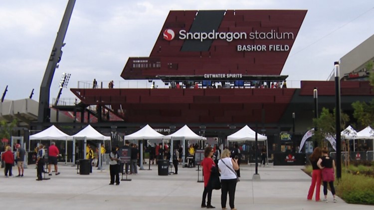 After a turbulent opening, SDSU fans had a 'cooler' experience at Snapdragon