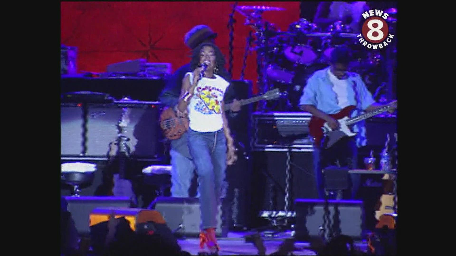 Lauryn Hill at Coors Amphitheater 1999
