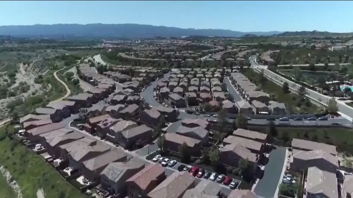 San Diego County home prices decrease slightly, sales grow - Vimarsana News