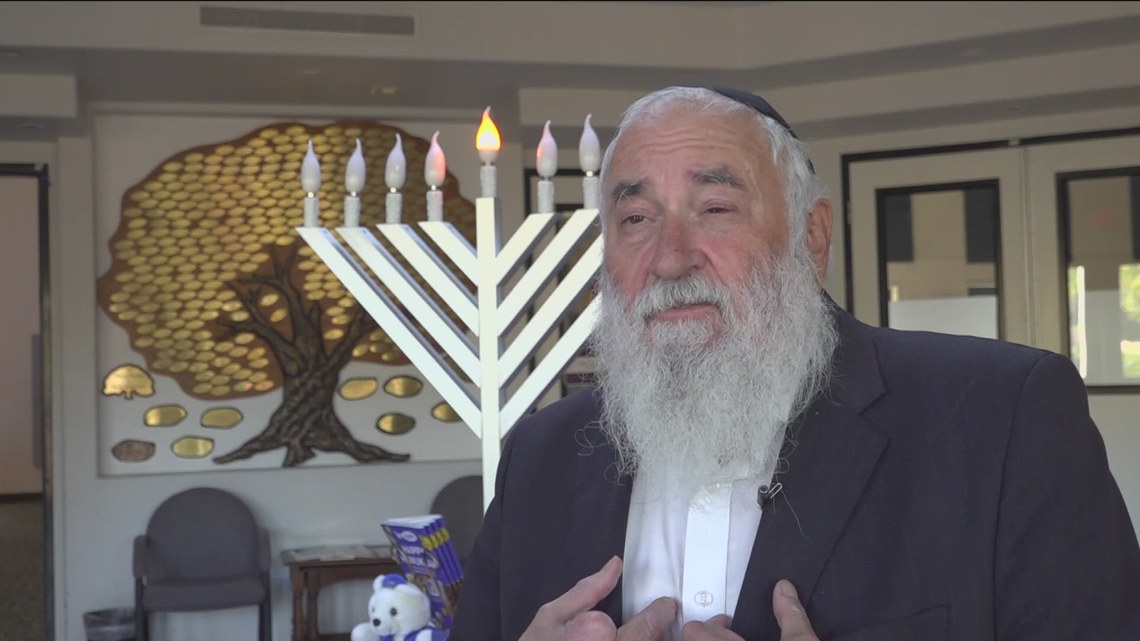 Poway rabbi's nephew among victims in Australian shooting, authorities call antisemitic terror attack