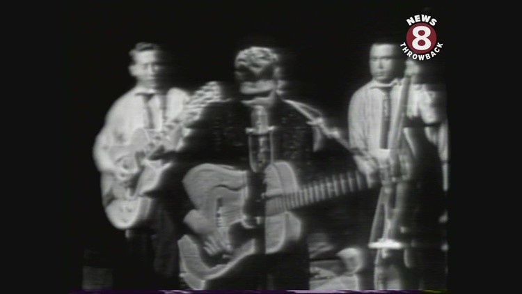 News 8 Throwback: Elvis Presley rocks San Diego in the 50s and 70s