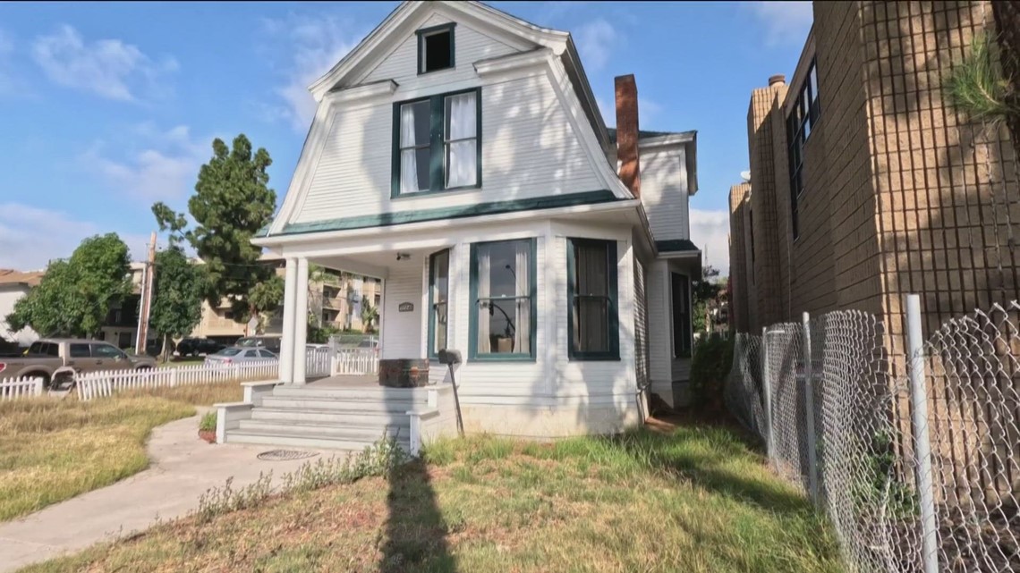 People in Pacific Beach say historic home falling apart again - Vimarsana News