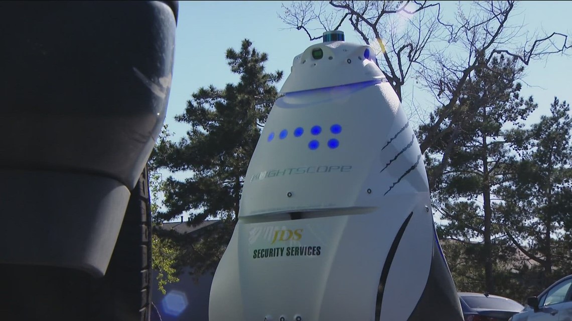 Autonomous security robots deployed to tackle crime in San Diego