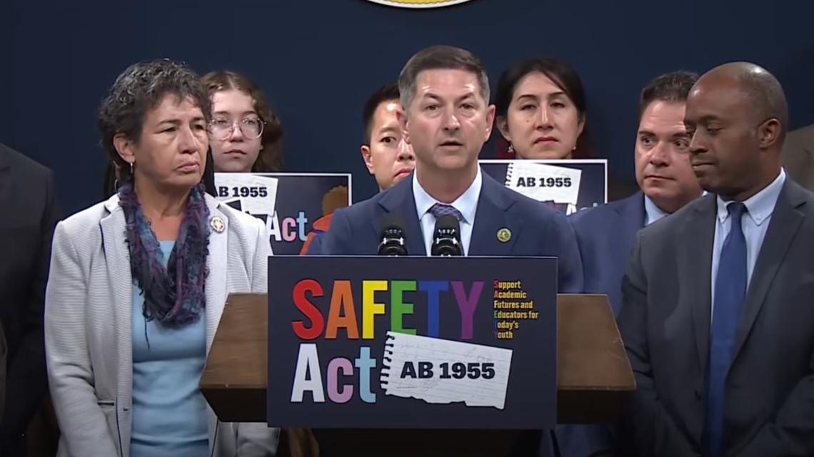 California lawmaker leads bill that would protect LGBTQ students - Vimarsana News