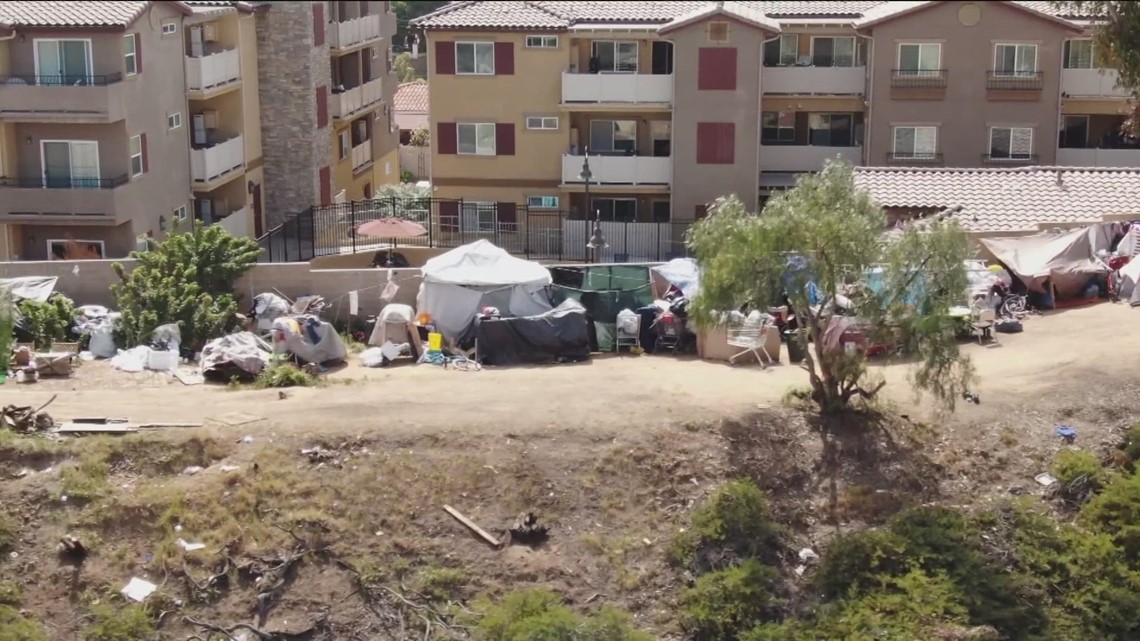 Final vote on San Diego homeless encampment ban set for Tuesday | cbs8.com