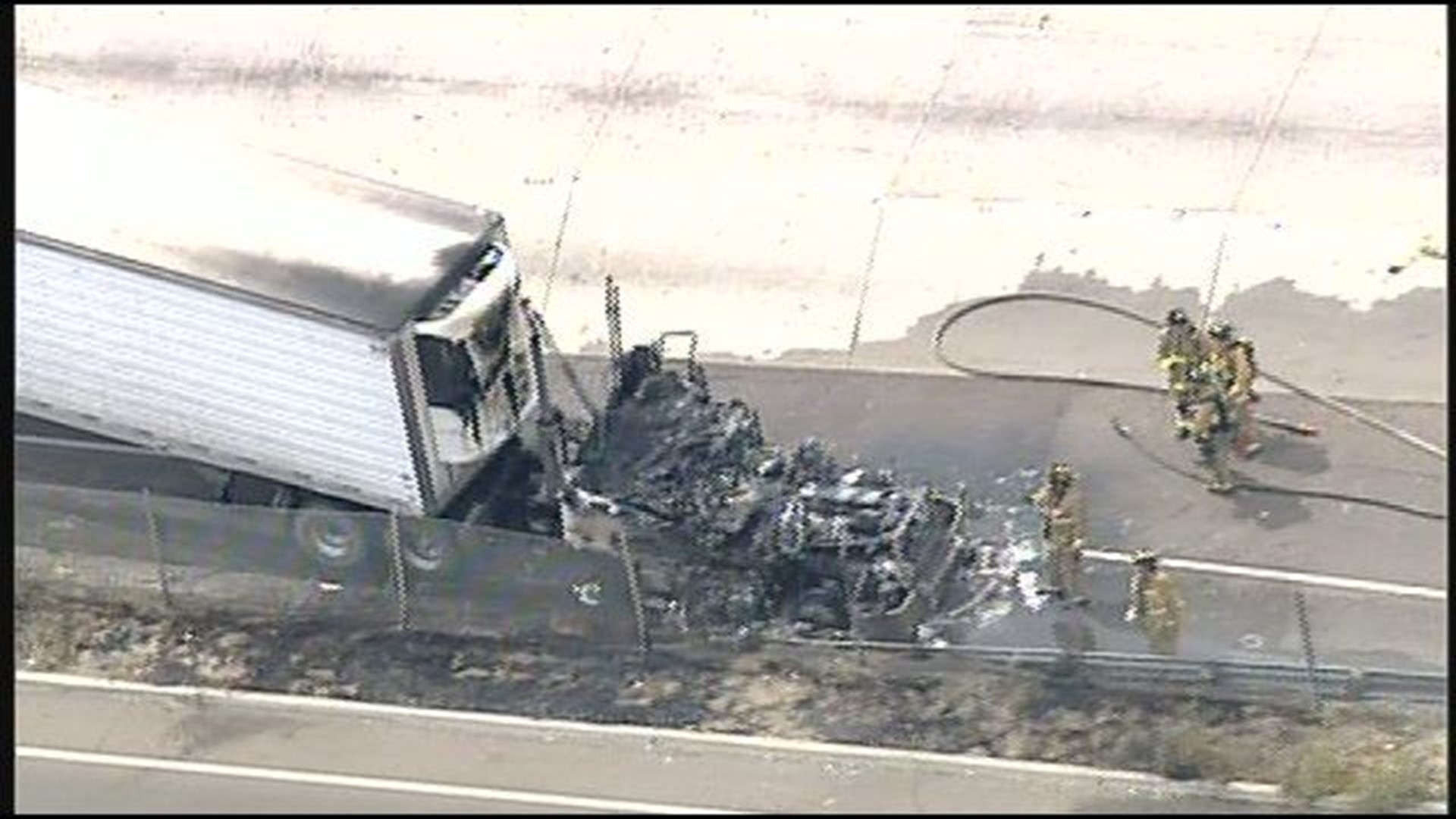 Big rig fire snarls traffic in Mission Valley | cbs8.com