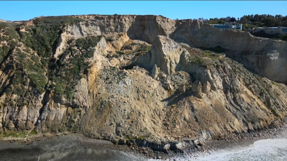 Black's Beach in Torrey Pines split in two after dramatic bluff collapse
