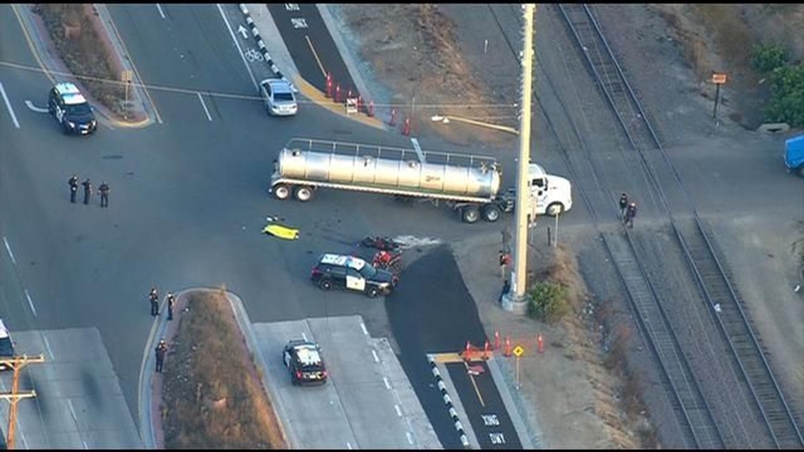 Fatal crash involving motorcyclist and semi on Harbor Drive