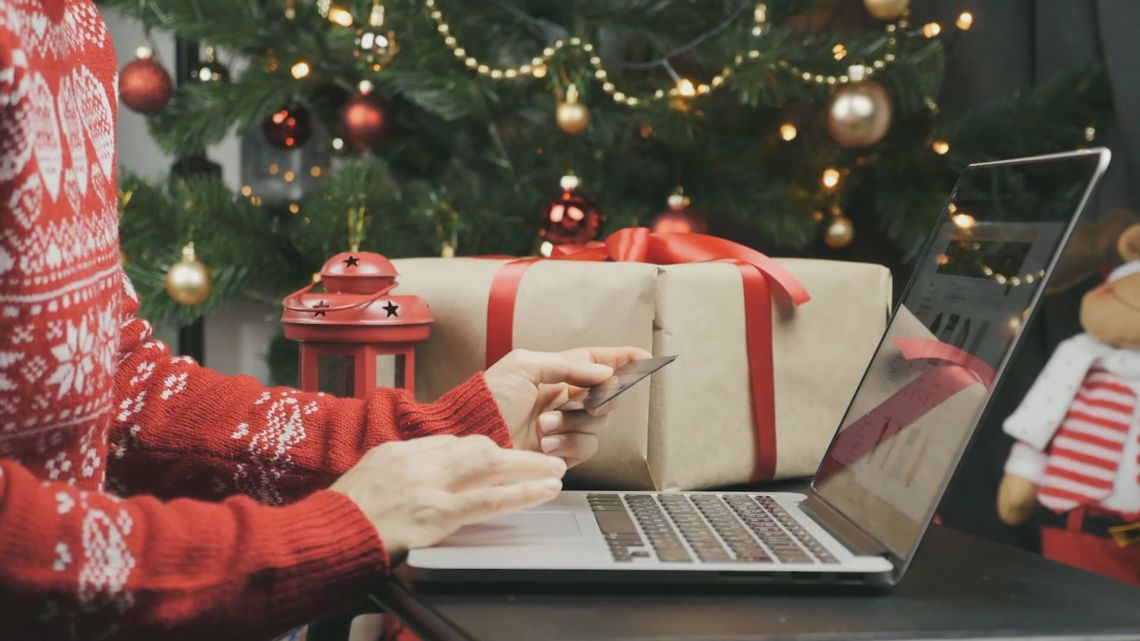 Holiday scams are on the rise. DA warns San Diego shoppers to stay alert
