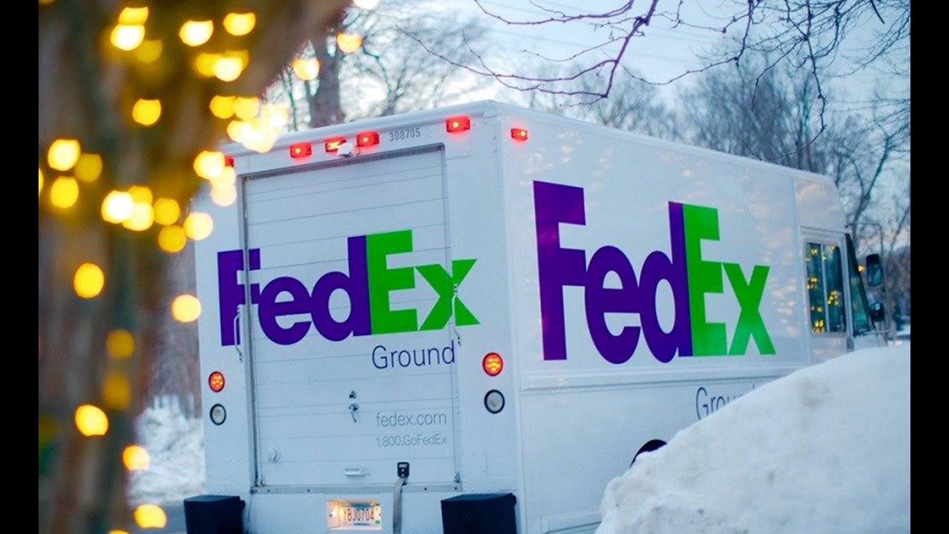 FedEx is trying to save your Christmas
