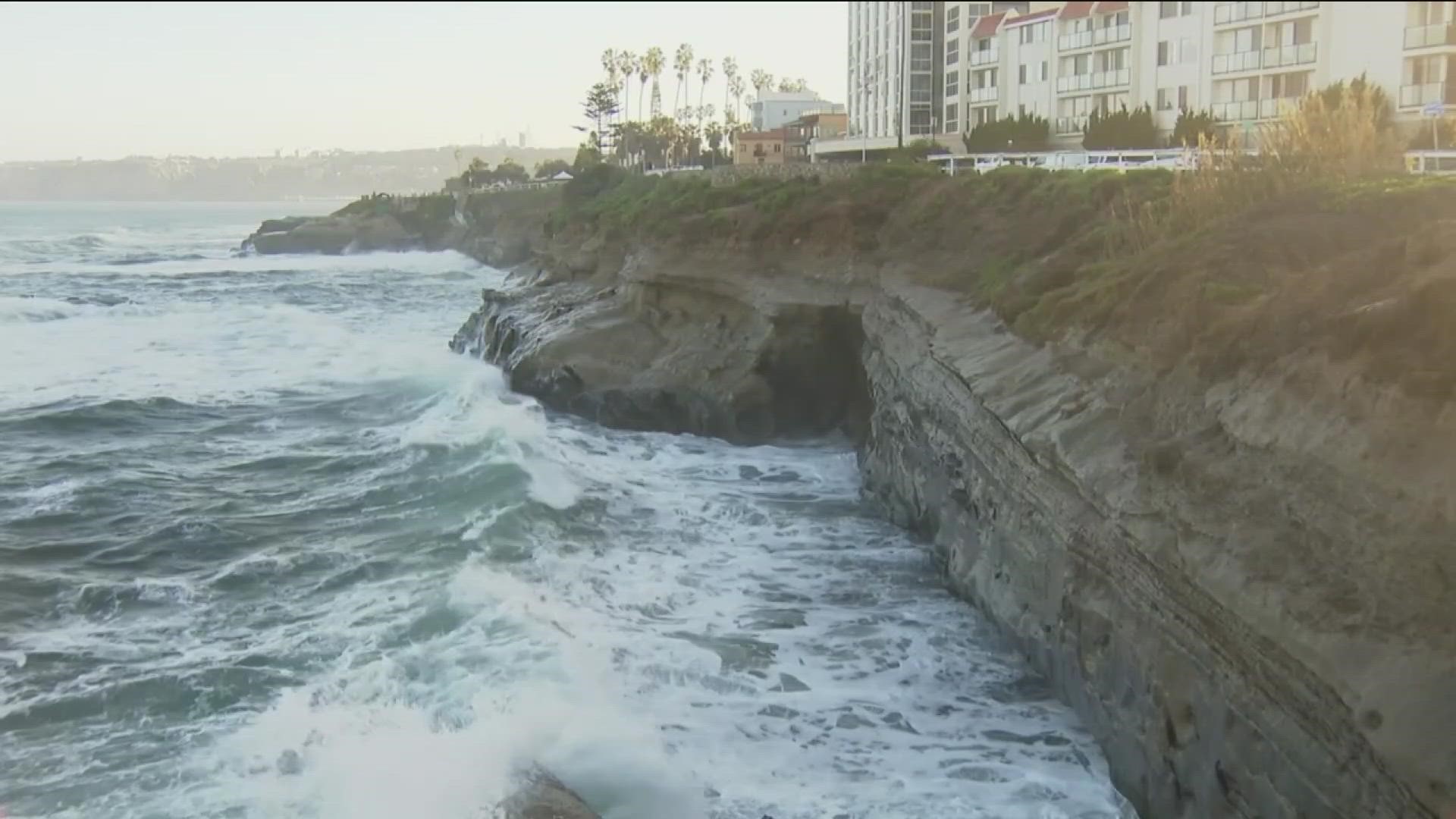 'King tides' slam San Diego coastline with towering waves.