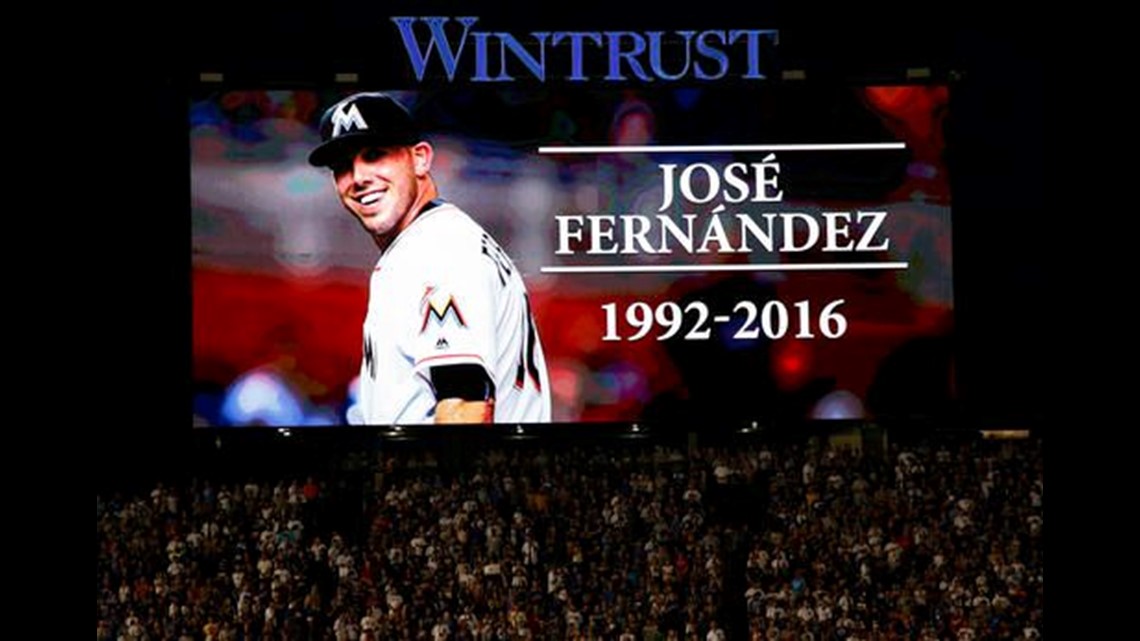 Emotional Marlins honor Fernandez, then defeat Mets