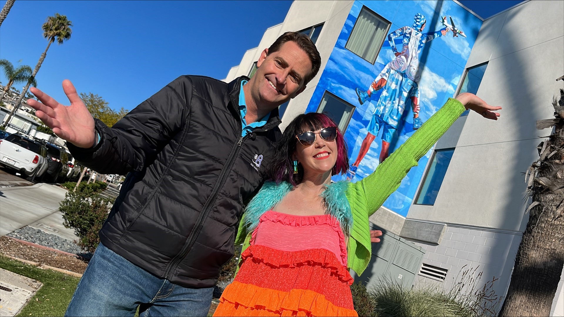 San Diego muralist adds a splash of color to Point Loma