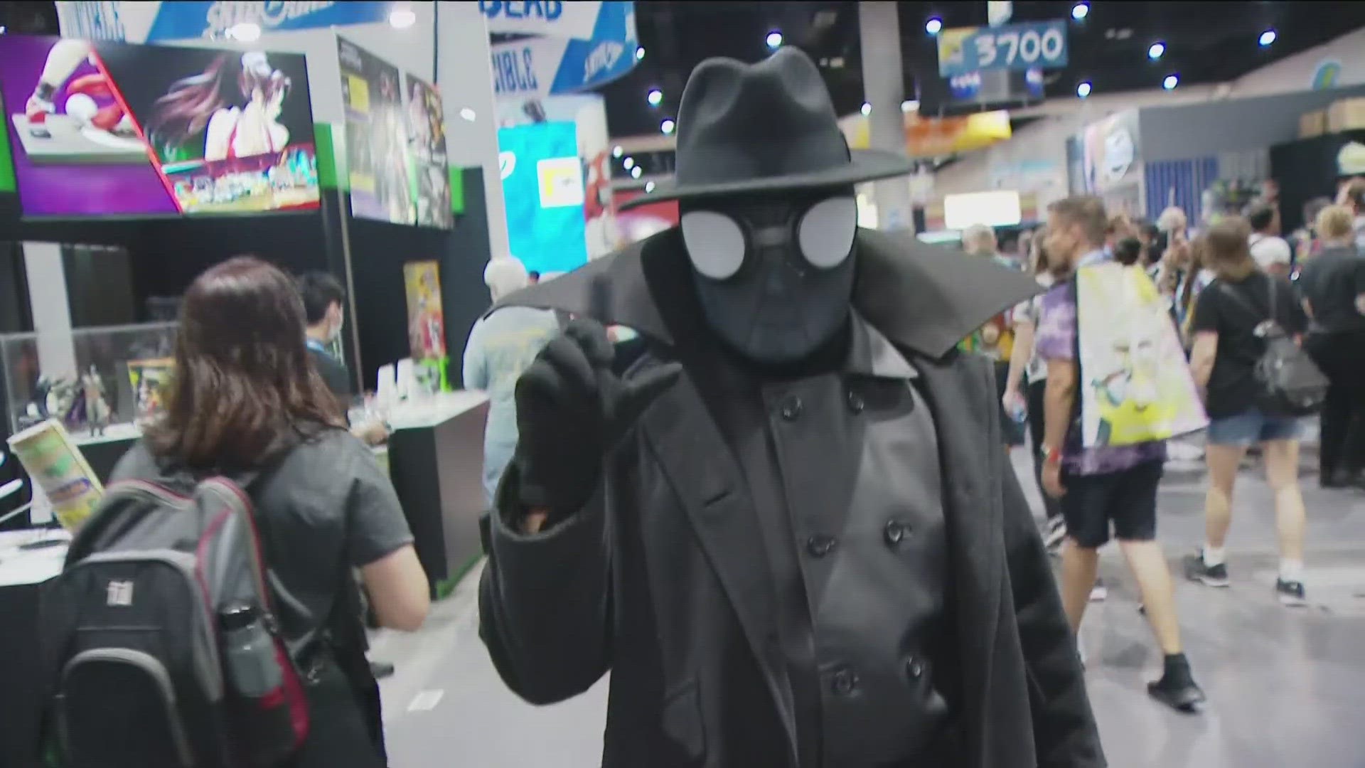 Massive crowds began packing Downtown San Diego Wednesday for 'Preview Night' of Comic-Con.