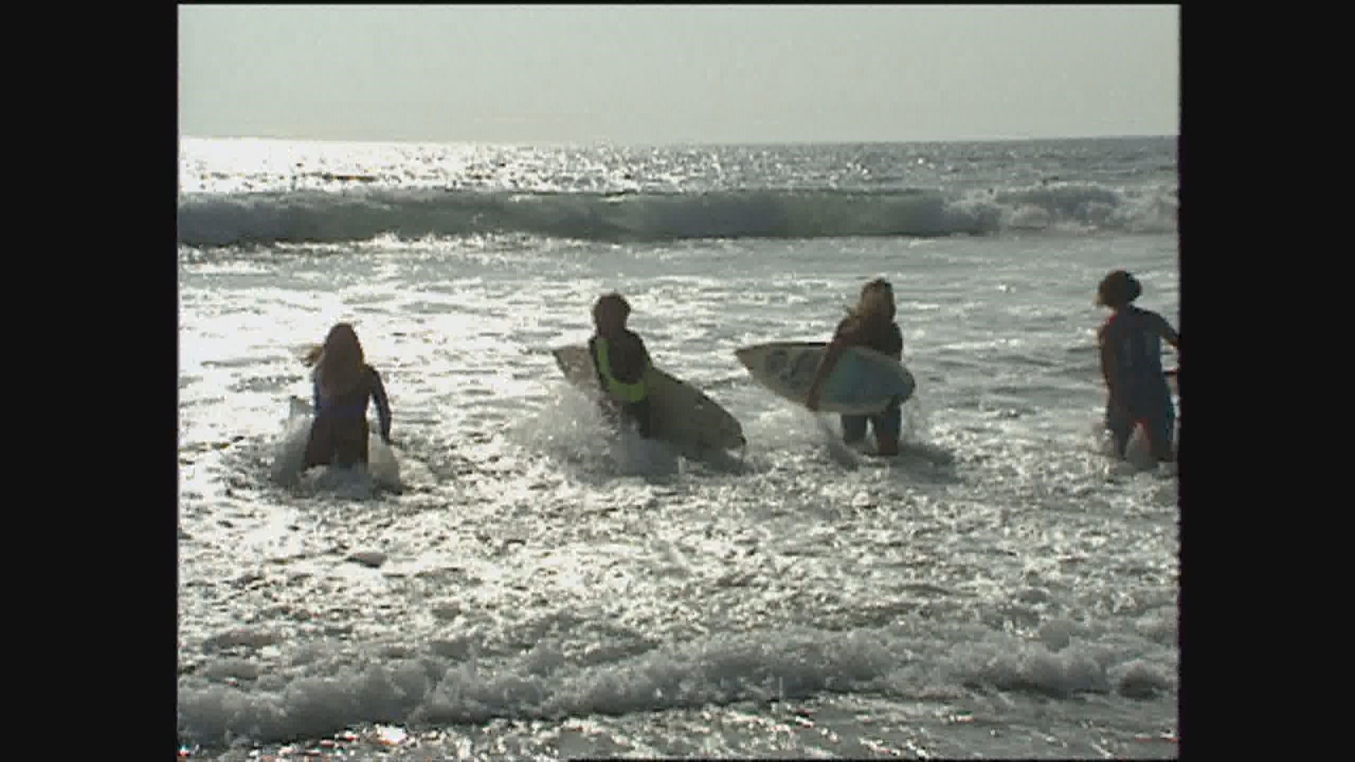 Surfer girls 1992