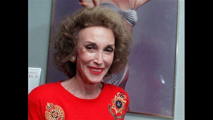 Longtime Cosmo Editor Helen Gurley Brown Dies At 90