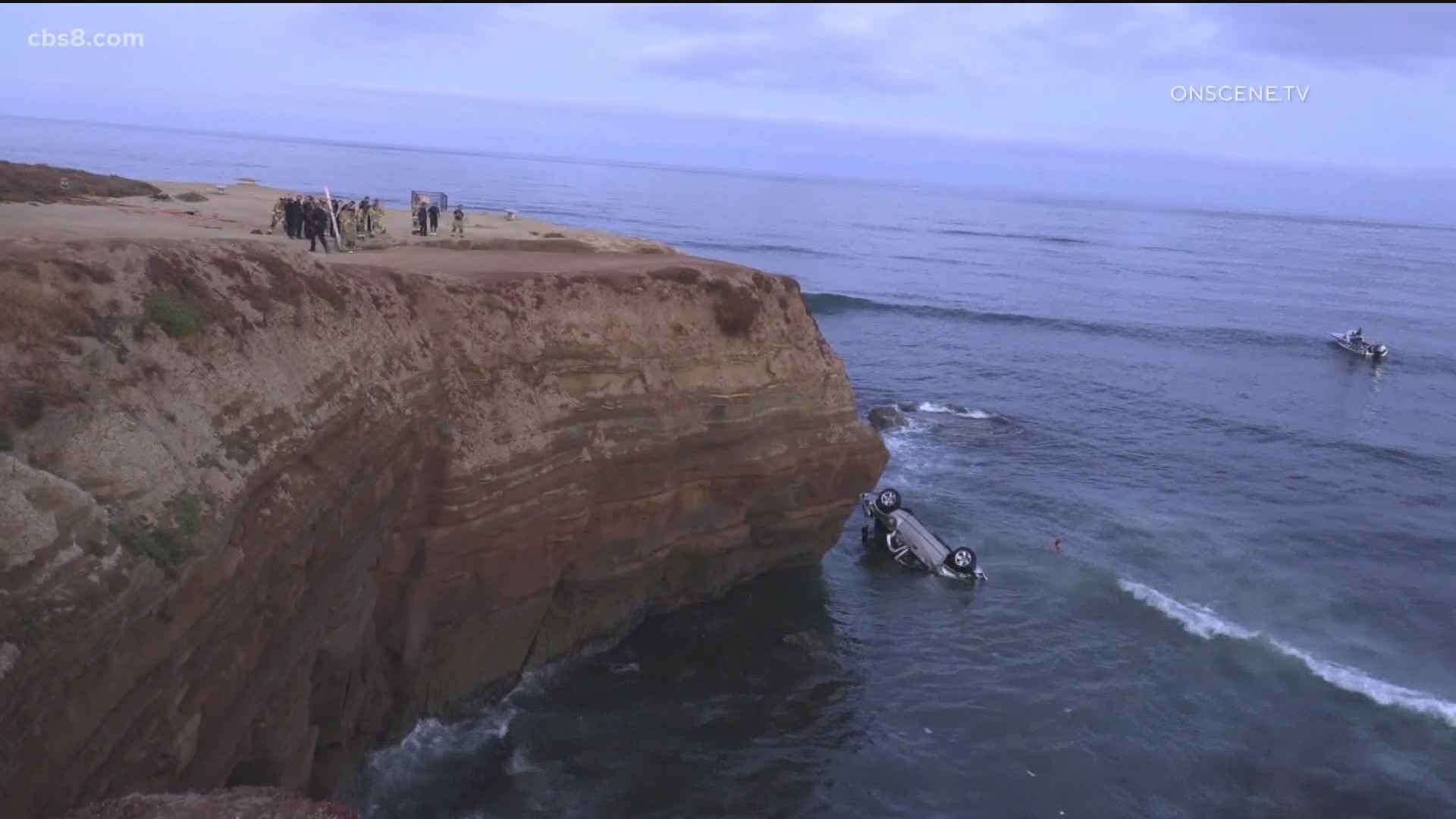 A reportedly suicidal father and his two 3-year-old daughters were rescued Saturday after the man's truck hit the bottom of Sunset Cliffs in Point Loma, police said.