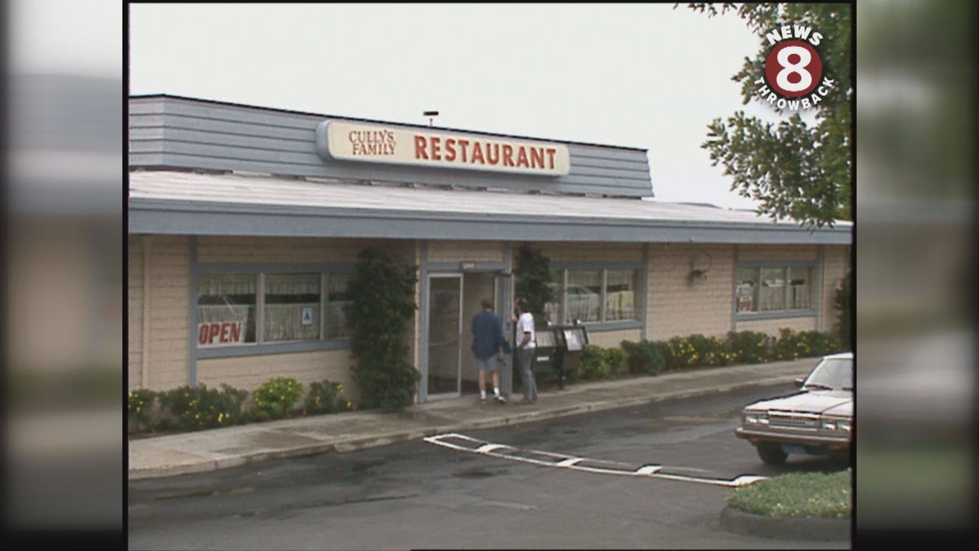 Unknown Eater Jim Blankinship visited the legendary Poway breakfast restaurant in 1993. His $6 omelet meal was one of the best ever and service was first rate.